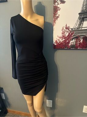 One-Shoulder Black Ruched Bodycon Dress Small